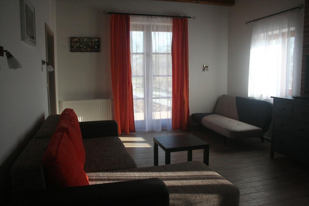 Malomko Apartman Zsira Экстерьер фото
